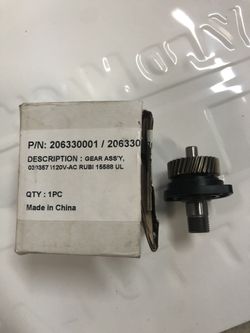 Table saw gear assembly