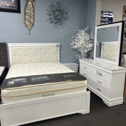 4PC Queen Bedroom Set