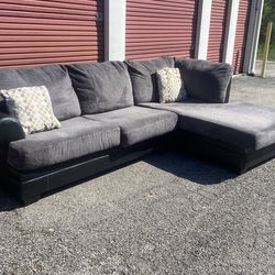 Gray Ashley sectional (free delivery)