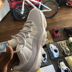 Jordan 11s 