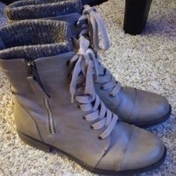 Women's Beige Boots