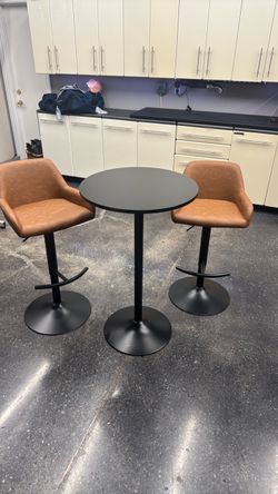 Bar Height Table with 2 hydraulic chair Set