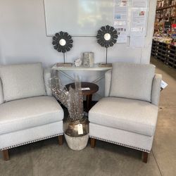 Chairs And Table Set / Thomasville / Fabric Chairs With Wood Table / Brand New 