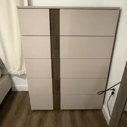 Dresser and Nightstand - FREE - MUST GO TODAY!