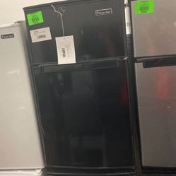 Magic Chef 3.1 Cu Ft Mini Fridge Hmdr310be S9SJ