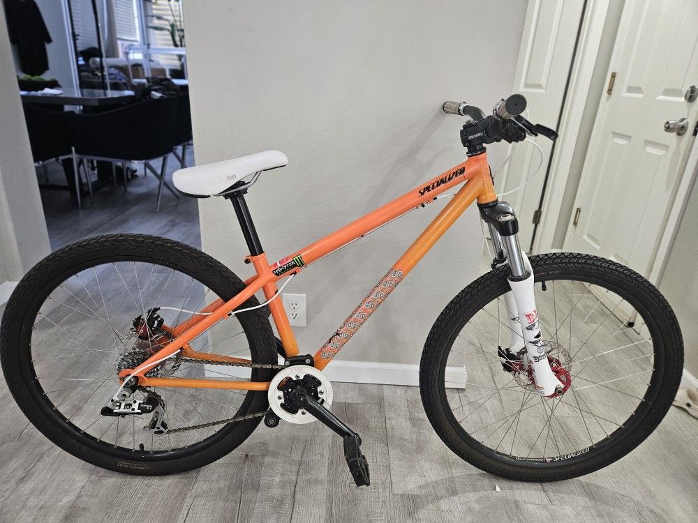 Specialized P2 Jumper BMX bike - Like New