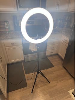 19” LED Ring Light w/ 9 Ft Adjustable Tripod