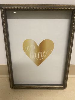 Hanging wall art