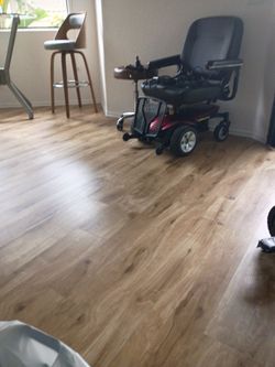Electric wheelchair