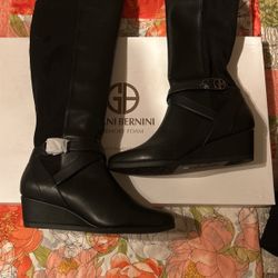 Giani Bernini Memory Foam Womens Boots.