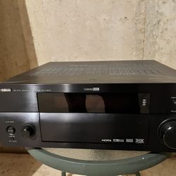 Yamaha RX-V1600 Receiver