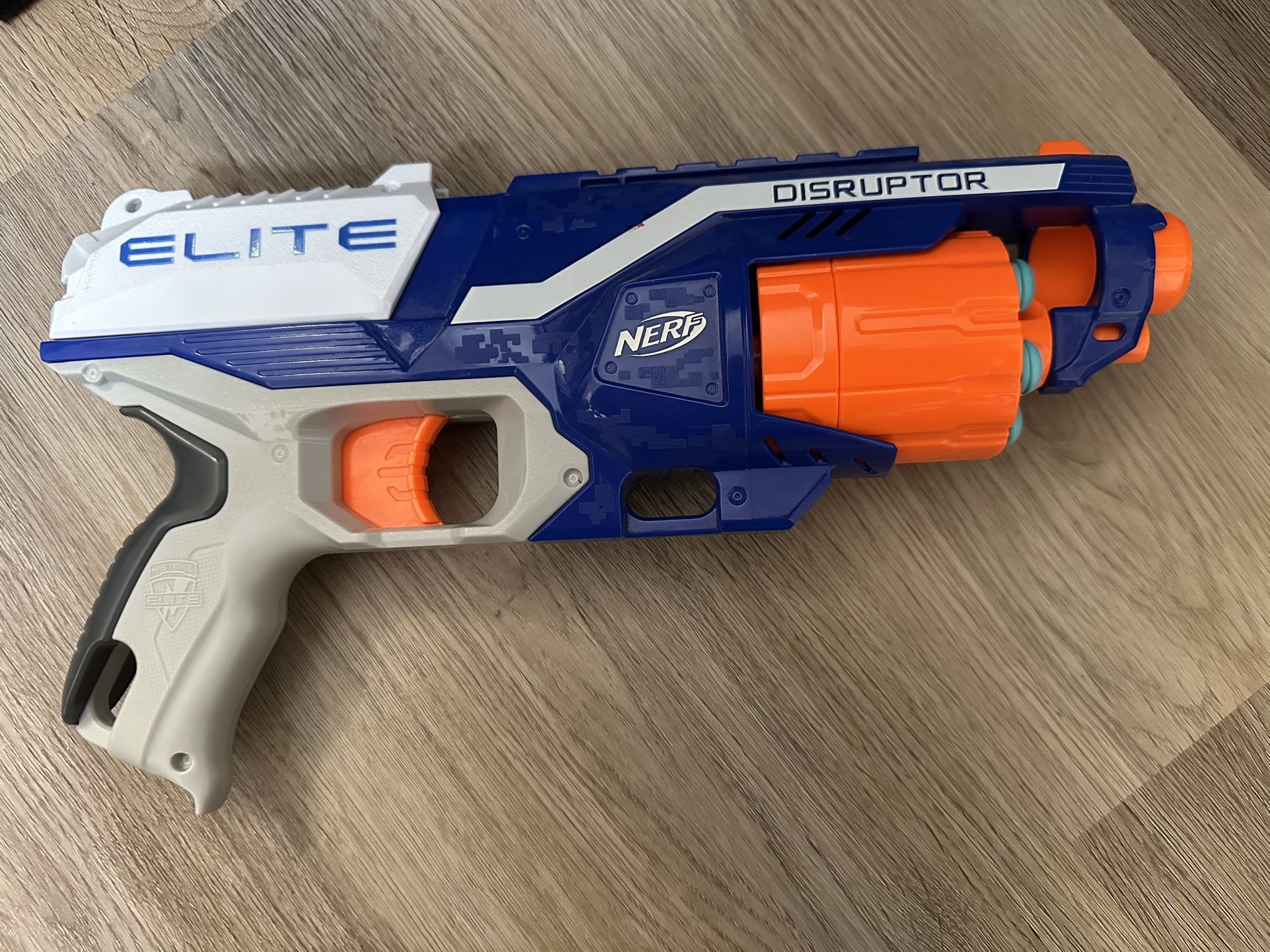 Nerf Elite Disruptor with 6 Darts