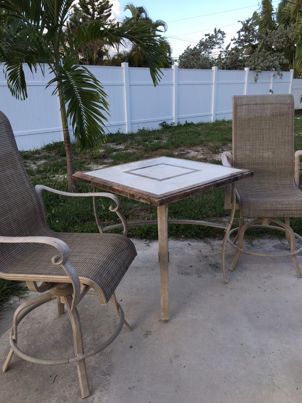 New Outdoor Patio Furniture Dining Table & Chair Set