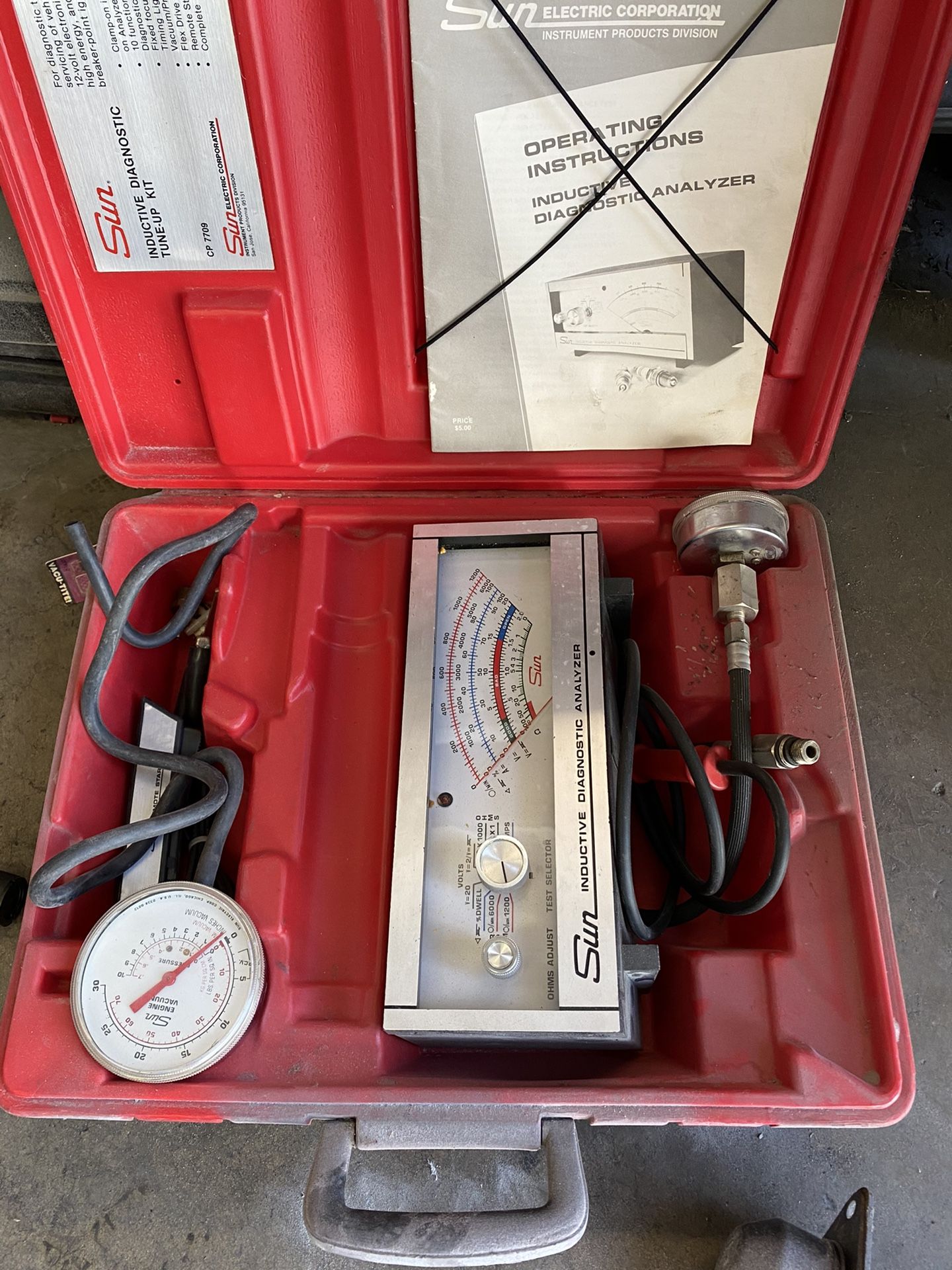 Vintage 1970`s Sun Automotive Tuneup Testing Equipment Kit for Sale in