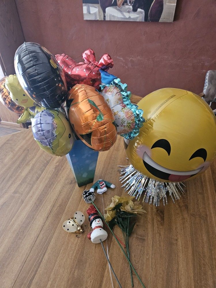 Balloons / Picks multi occasion lot
