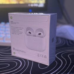 AirPod 3rd Generation Magsafe Case (COMES WITH WARRANTY)