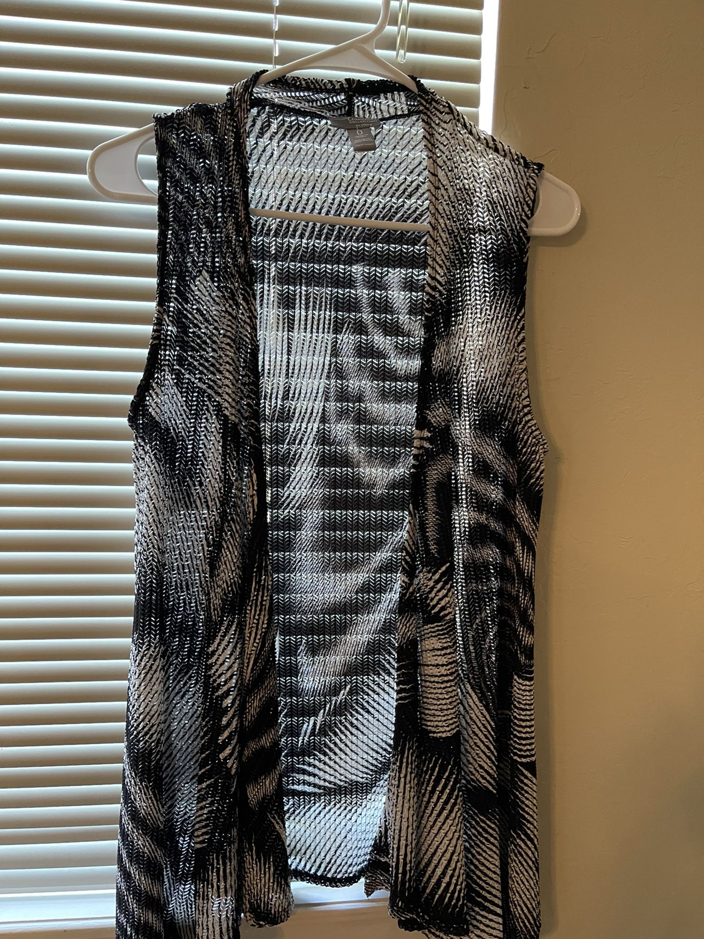 Chico’s Vest, Medium -large