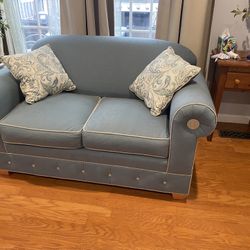 Sofá and Loveseat 