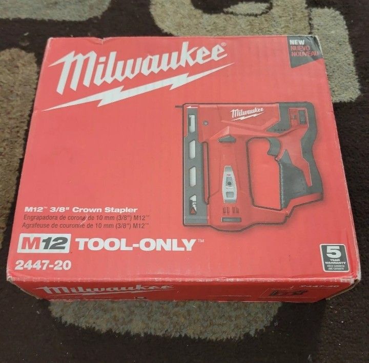 Milwaukee - 2447-20 - M12 Cordless 3/8 in. Crown Stapler - Tool-Only - NEW, FIRM