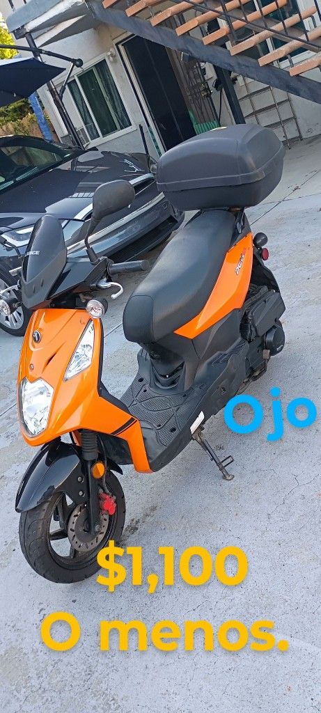 Motocicleta Lance
