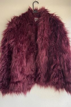 Chelsea28 burgundy faux fur/teddy jacket label in a women's size M