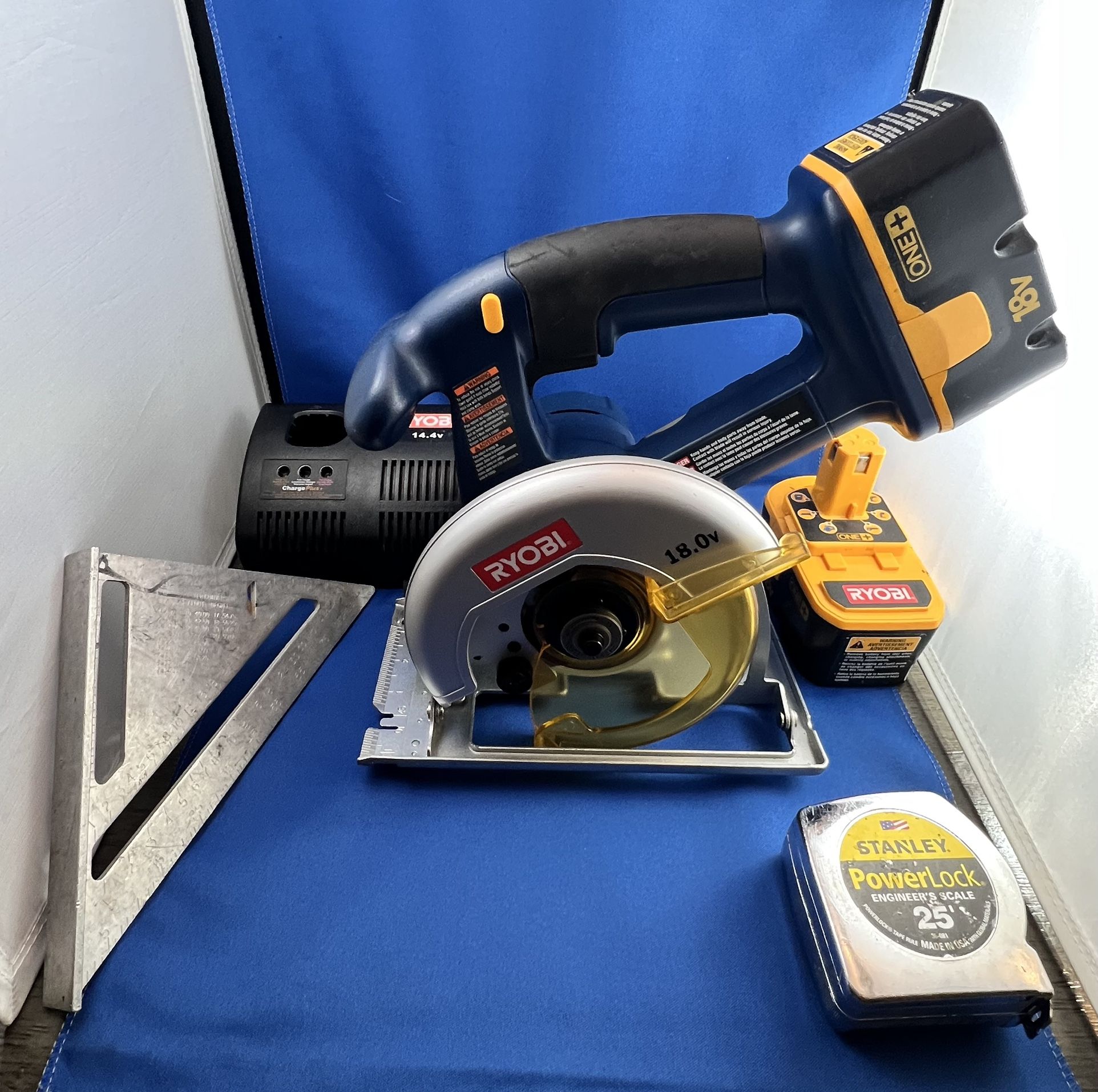 RYOBI 18V Cordless 5 1/2 in. Circular Saw Kit