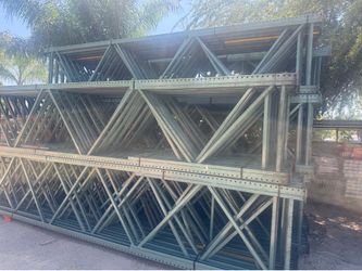 Pallet racks in sale