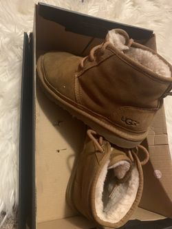 Ugg size 5 Y