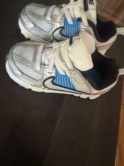 Boys Nike shoes $15 each