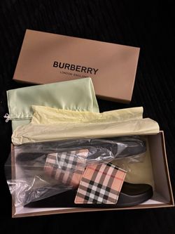 Burberry Check Slide Sandals size 9 men