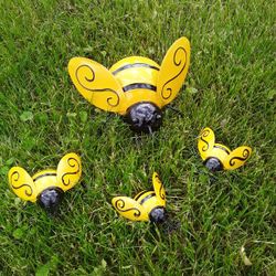 Metal 4pcs Garden Set Bees
