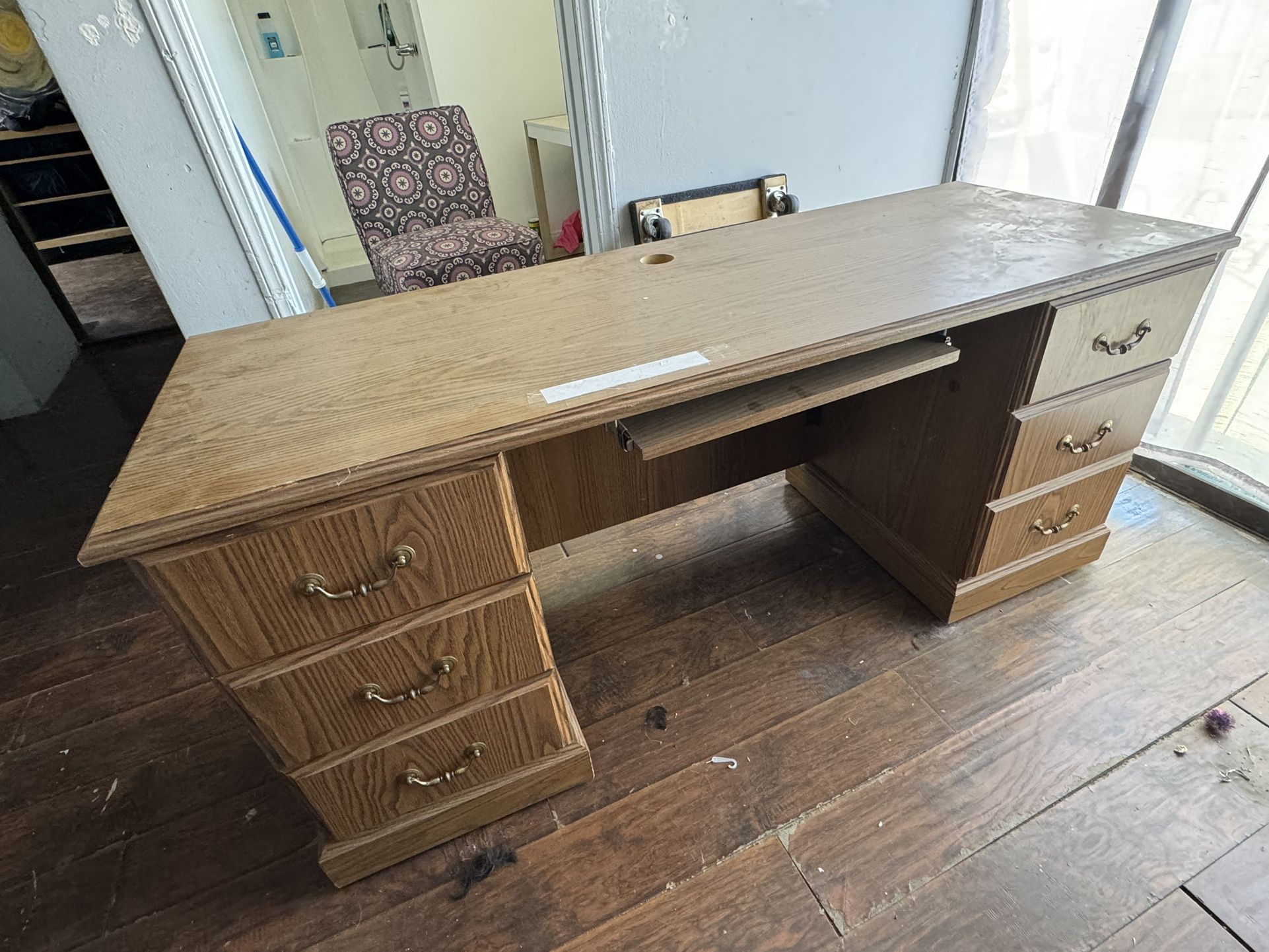 ► Wooden Computer Desk w/ Drawer & Keyboard Tray Home or Office Table