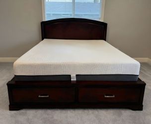 Grand cherry queen platform bed