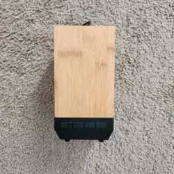 Utensils Holder w/ Bluetooth Speaker