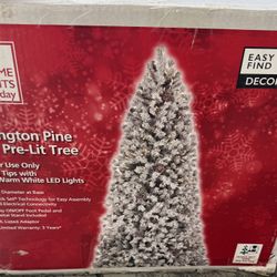 9ft Lexington Pine LED Pre-Lit Tree