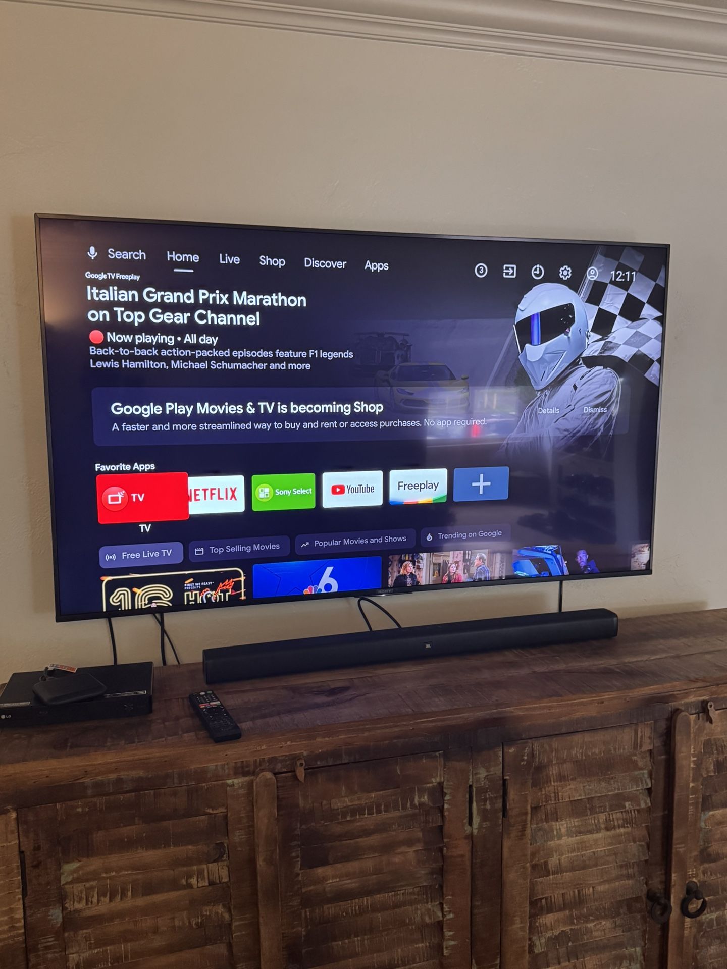 Sony XBR65X850F 65-Inch 4K Ultra HD Smart LED TV