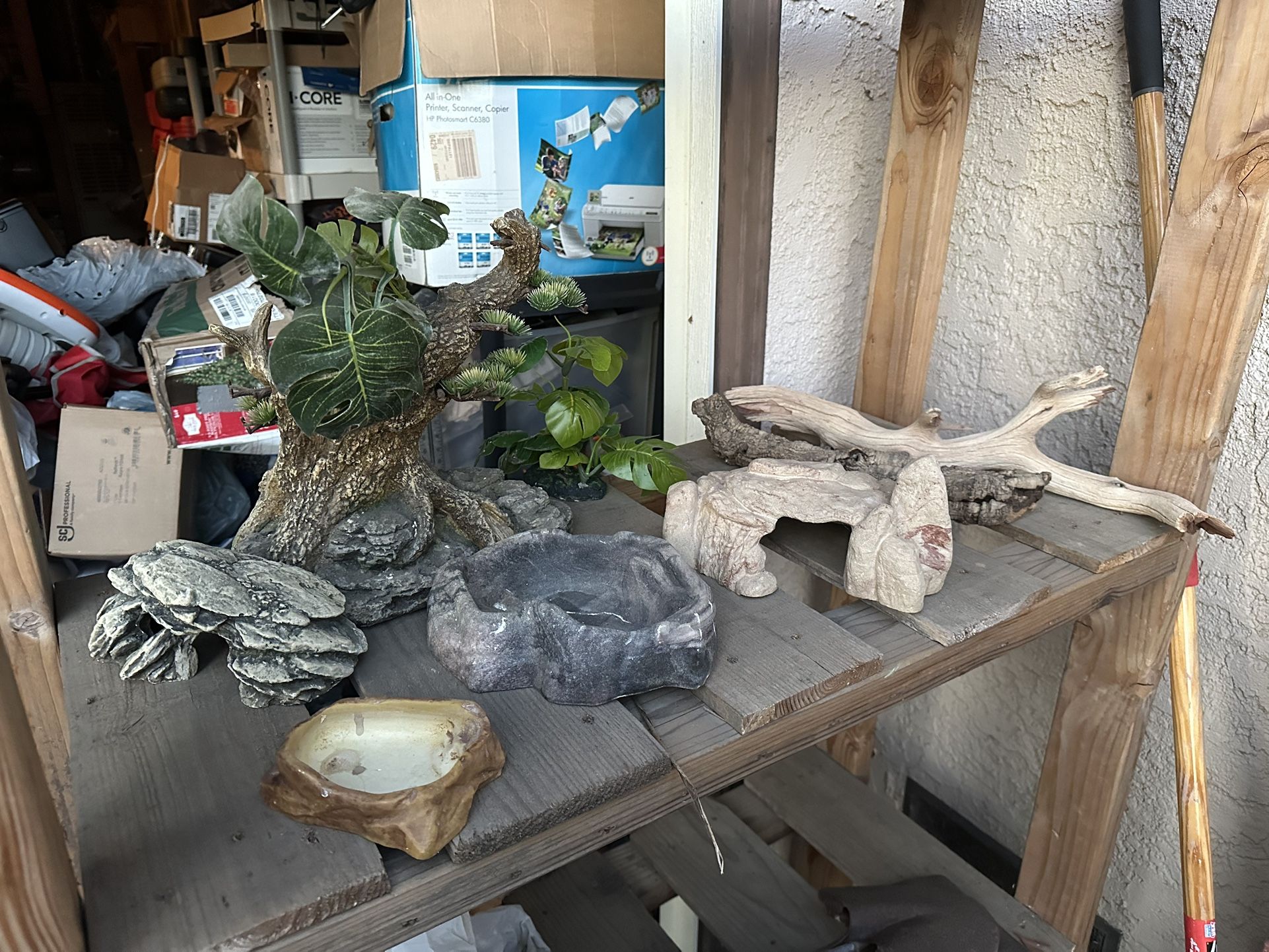 Reptiles Supplies