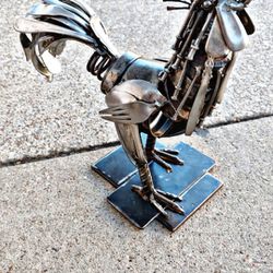 Metal Art Rooster Sculpture 