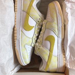 Nike Dunk Low