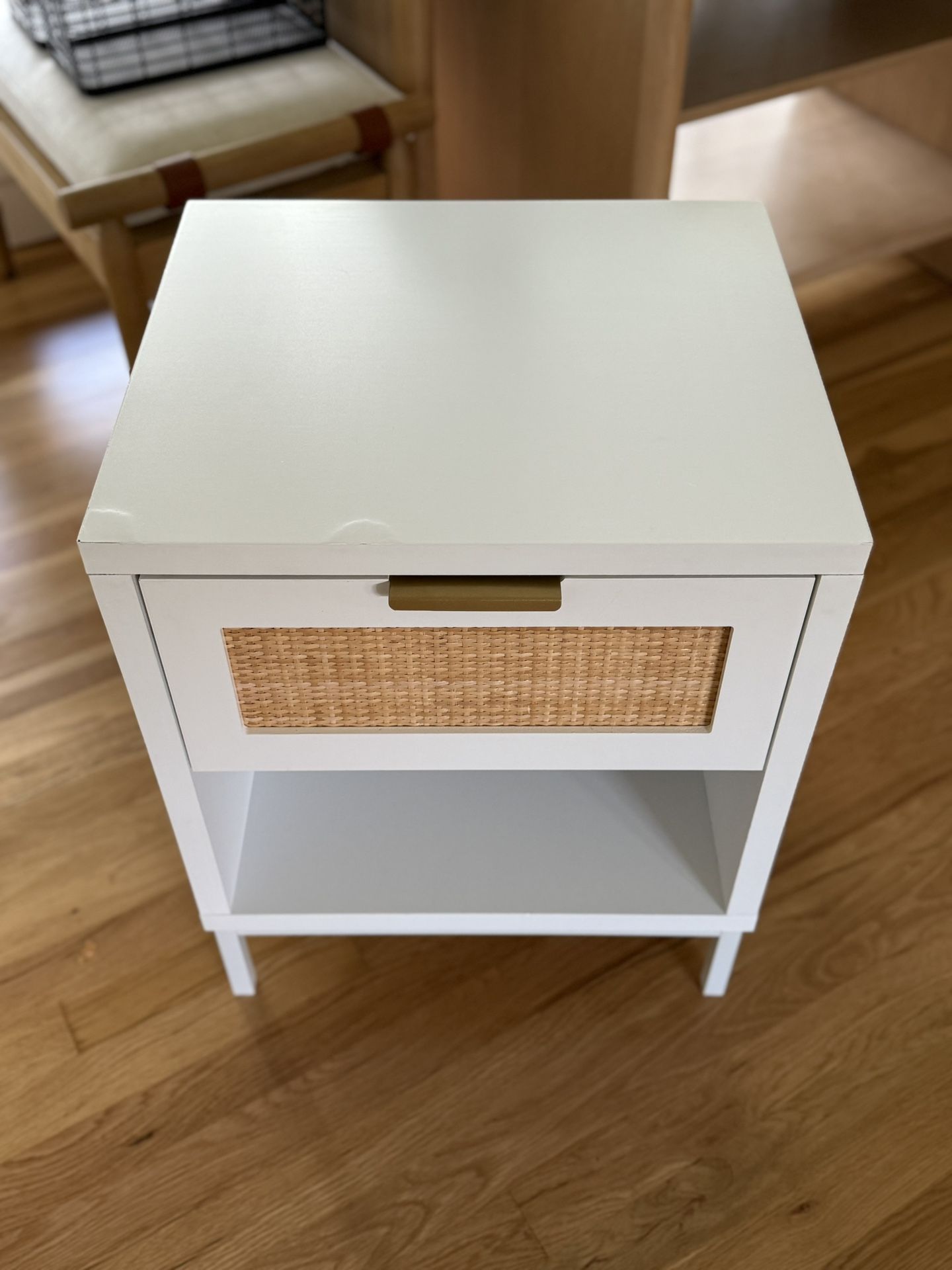 Nightstand/Side Table