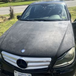 Mercedes C (contact info removed)