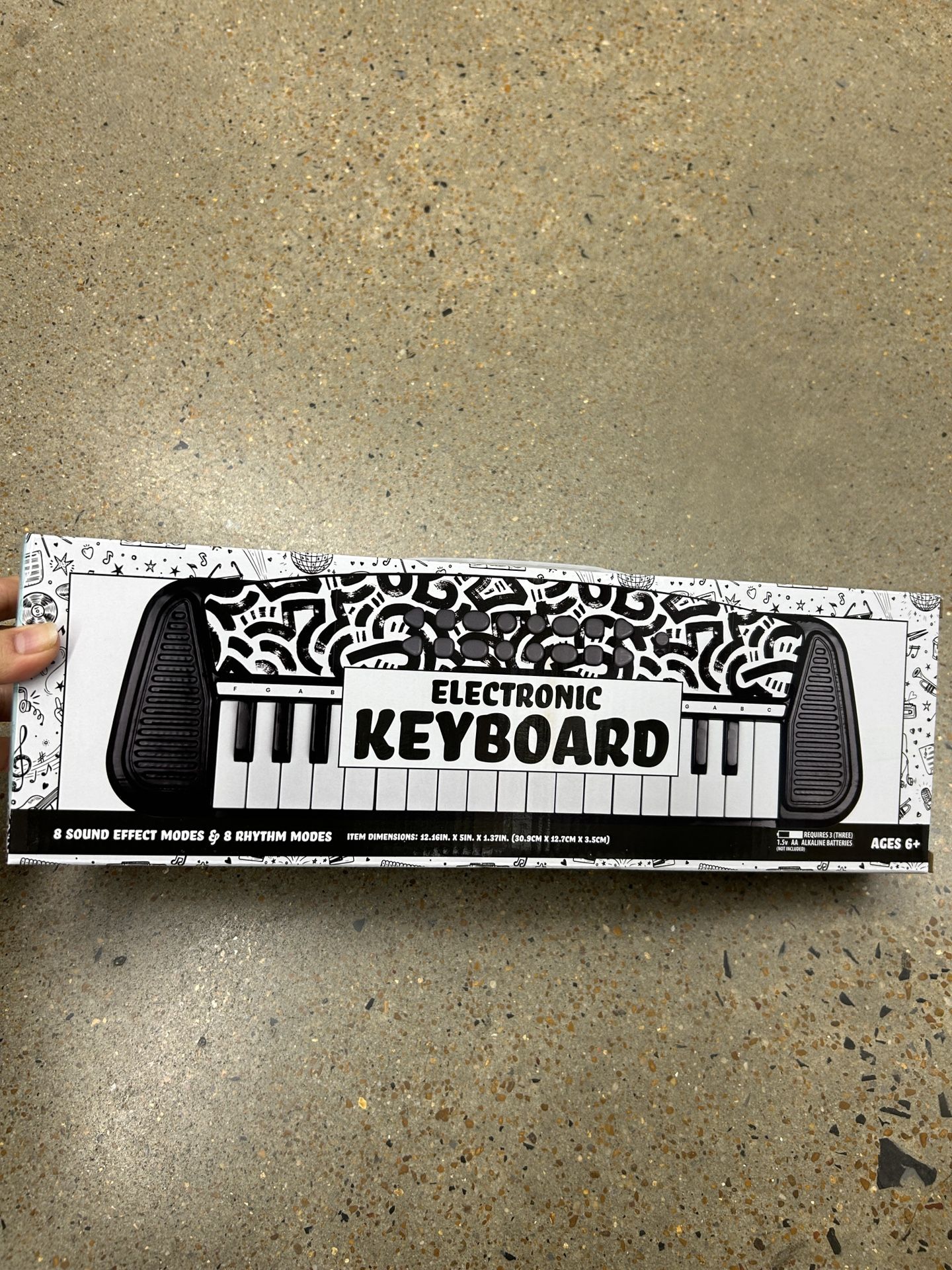 NWT kids electronic keyboard 