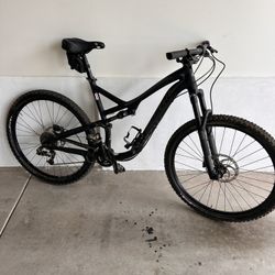 Specialized Mountain Bike 