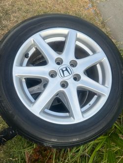 Hondaw R 16’ Michelin energy MXV4 tires (4)