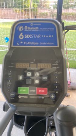 Flat ellipse stride motion