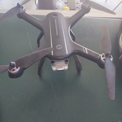 Holystone 700 With multiple Upgrades And 3 Batteries