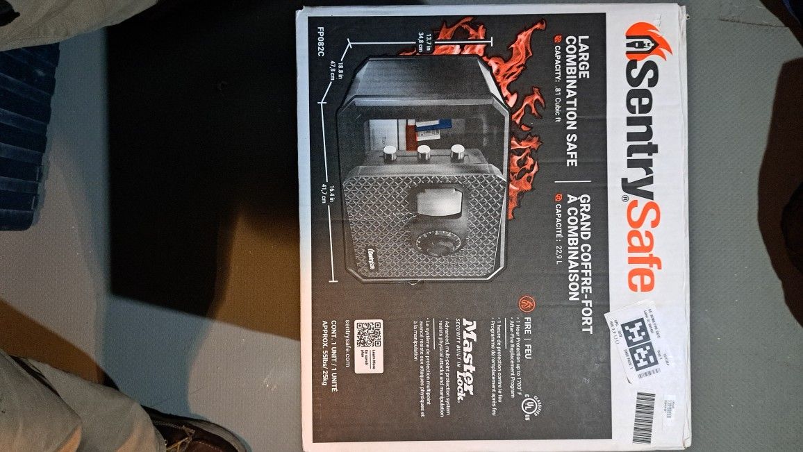 Safe never been taking out of box