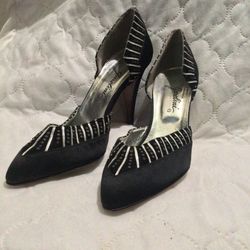 Italian Made Women’s Shoes Garolini - Size 9m $25
