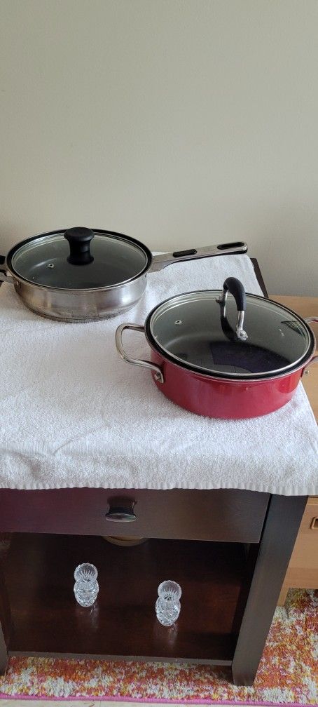 2 Vintage Well-Made Skillets With Lids