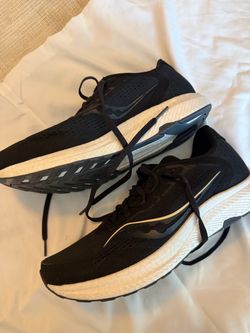 Saucony Form Fit Black Shoes Woman Size 8.5 Lightly Used